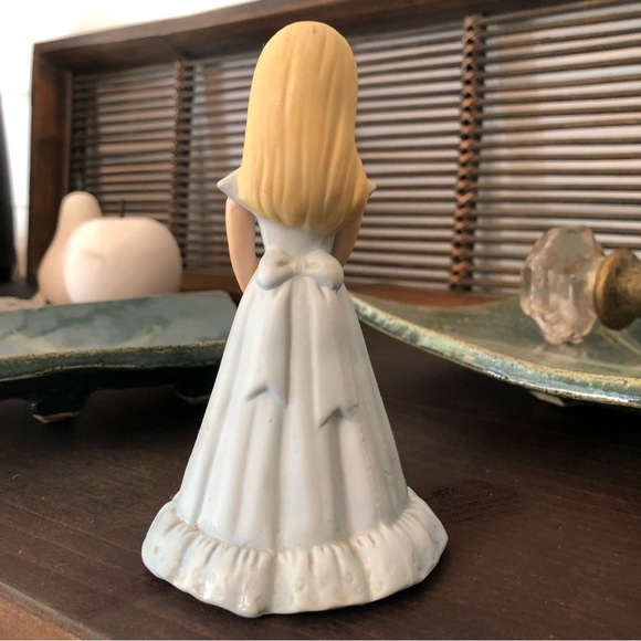 Growing Up Birthday Girl 10 - Picture 5 of 7